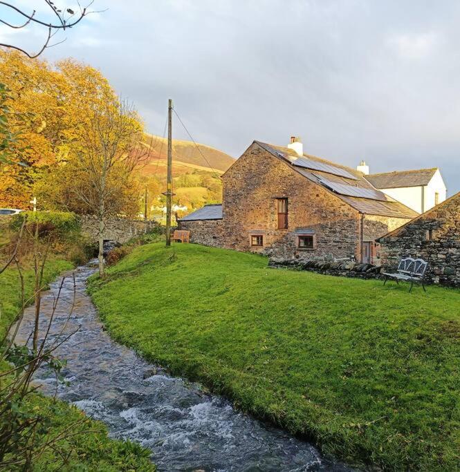 The Hayloft. Entire Barn Conversion Near Keswick Applethwaite エクステリア 写真